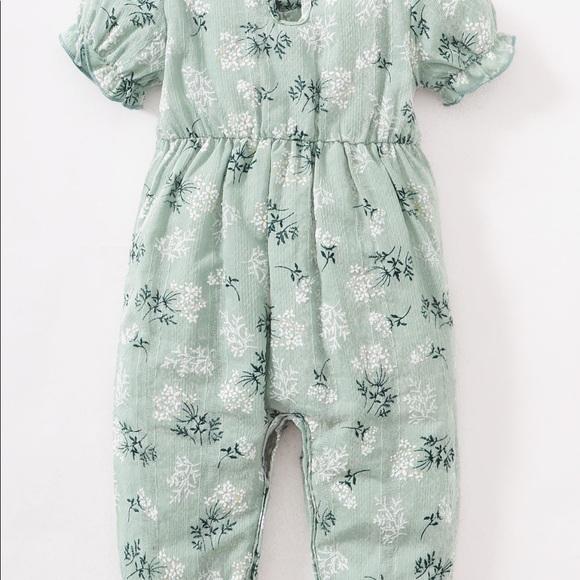 NWOT Baby Girl’s Floral Short sleeve Jumpsuit. Size: 12-18 Months Color: Green - Picture 5 of 8